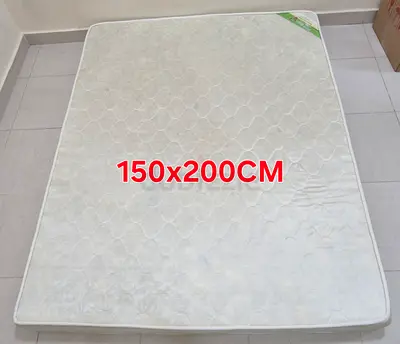 Queen Size Mattress 150x200 cm - Used, Clean Condition