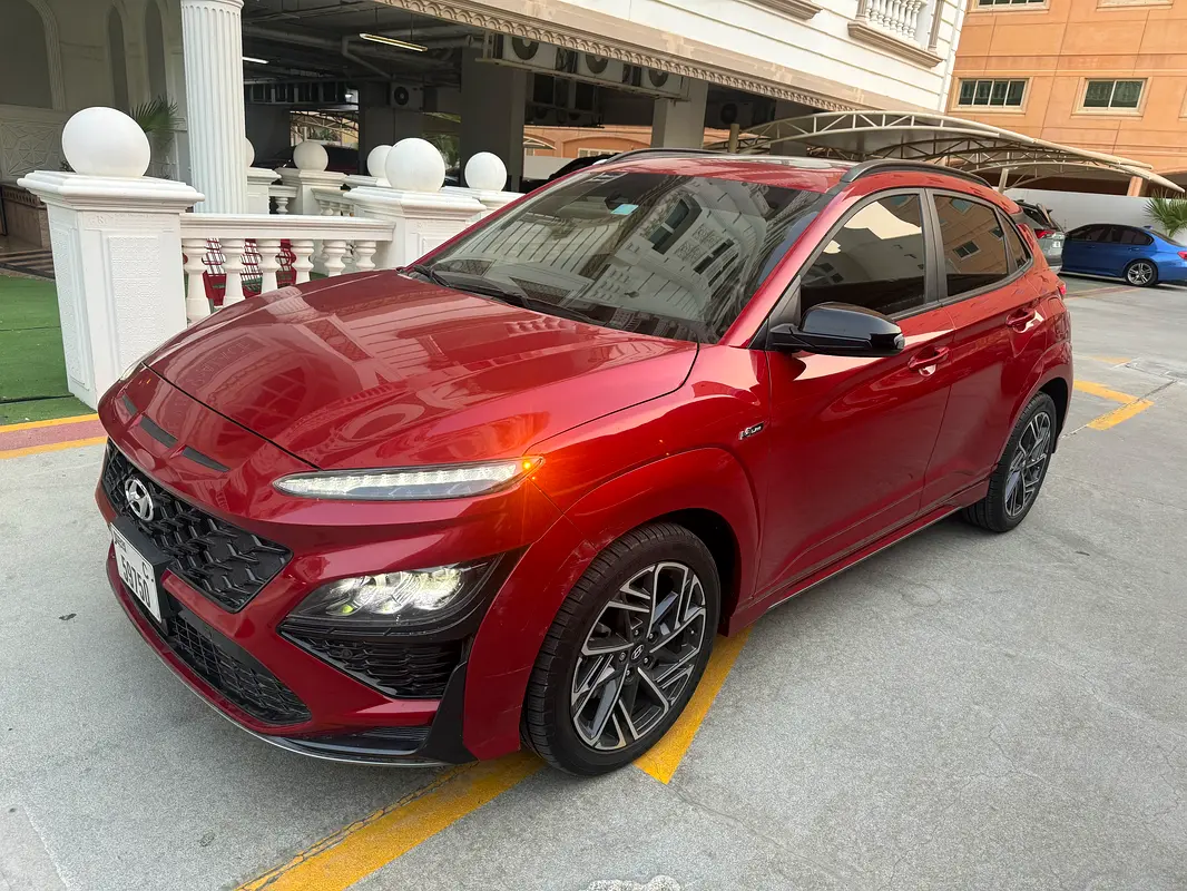 Hyundai Kona 2022 — photo 1 of 7