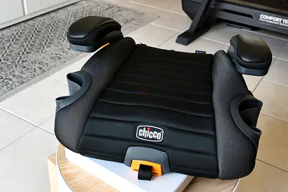 Chicco Gofit Backless Booster Car Seat