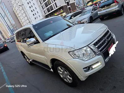 Mitsubishi Pajero GLS 2016 - GCC Specs - Well Maintained first owner lady