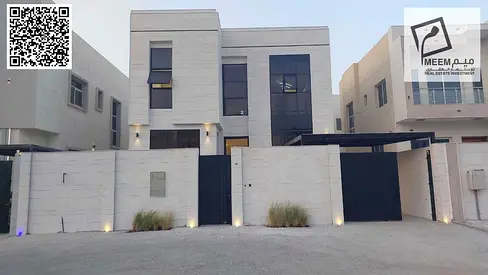 For sale, a villa with personal finishing, first inhabitant, paved street, excellent location, and excellent price