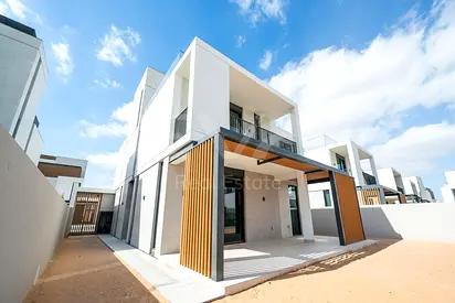 BRAND NEW | COMMUNITY VIEW | VACANT