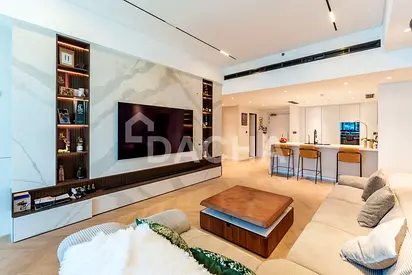 Luxury Upgraded 3BR | High Floor | Seaview