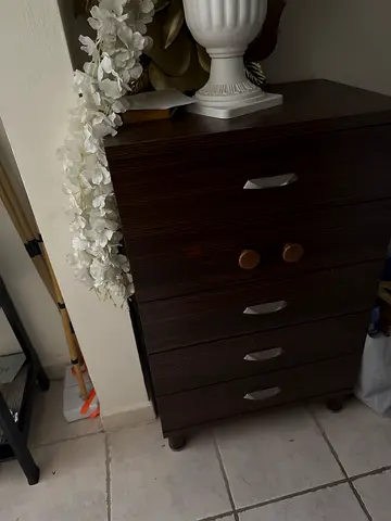 Compact 5-Drawer Chest in Dark Wood Finish