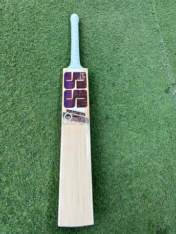 SS Master 5000 English Willow Bat for Sale