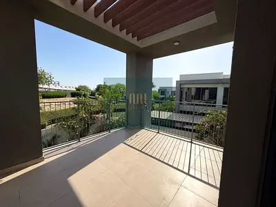 CORNER UNIT | UNFURNISHED | READY TO MOVE IN