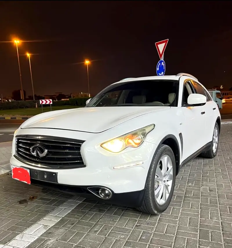 Infiniti FX45/FX35 2012 — photo 1 of 7