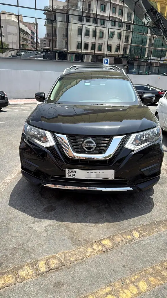 Nissan Rogue 2019 — photo 1 of 6