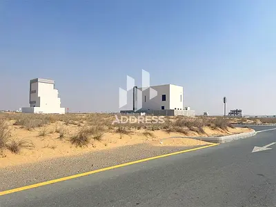 أرض تجاري سكني في روضة القرط الشارقة، موقع مميز مقابل حديقة وقريبة من المسجد، على شارع 24م، سعر منافس وتملك حر للجنسيات العربية