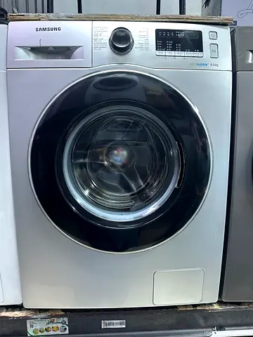 Samsung washing machine 8 kg same like a new condition