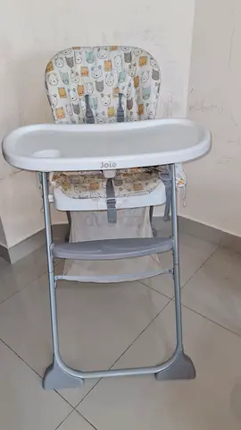 Joie foldable baby chair