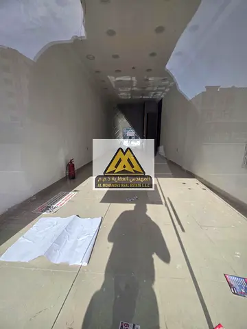 محل تجاري للإيجار في الروضة عجمان | شارع الشيخ عمار | مساحة 360 قدم | موقع حيوي بجوار جسر الروضة | مناسب لجميع الأنشطة