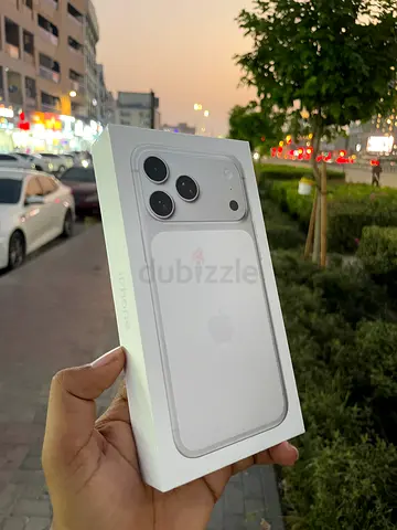 iPhone 17 pro max HK 256gb Silver