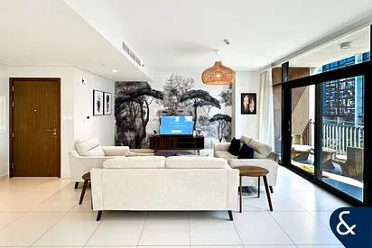 Upgraded | Boulevard | 3 bed | Corner Unit