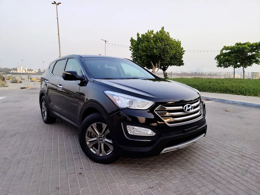 Hyundai Santa Fe 2016 — photo 1 of 20