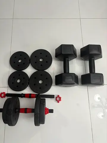 Adjustable dumbbells and 7kg dumbbells