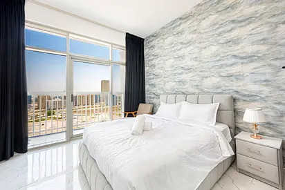 4500 PER MONTH FULLY FURNISHED STUDIO FOR RENT WITH BALCONY AND COVER PARKING