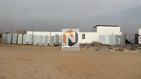 للإيجار في الصجعة الصناعية – الشارقة حوطة صناعى تجاري جديدة  بموقع استراتيجي مميز، مناسبة لجميع الأنشطة الصناعية والتجارية