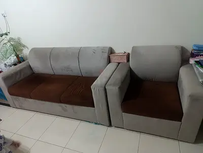 Free 5 seater used Sofa