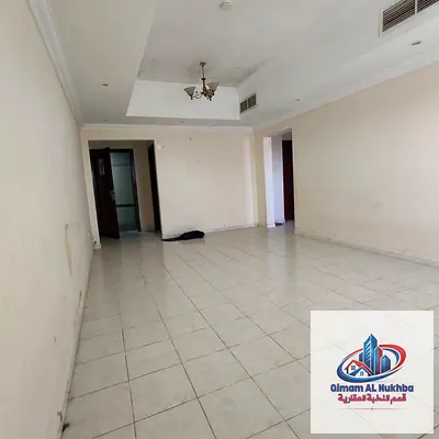 غرفه وصاله  بمساحه  ممتازه _ تكييف مركزى _ غاز مركزى _ متوفر باركينج _ بجوار المسجد _ سهل الوصول الى مخرج دبي