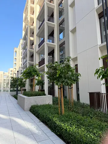 Elegant Living | Creek Beach Community | Mid Floor