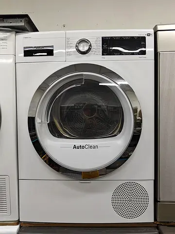 Bosch series 8 9 kg Front-load Clothes Dryer with AutoClean - Good Condition