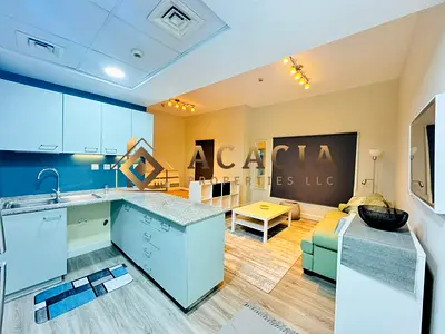 Exclusive Fully Furnished and Upgraded I Rented