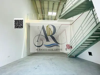 🔹 مستودع للإيجار السنوي – الجرف الصناعية 2 – عجمان 🏭✨  📍 موقع مميز داخل منطقة حيوية وسهلة الوصول، مناسب لمختلف الأنشطة الصناعية والتجارية  📐