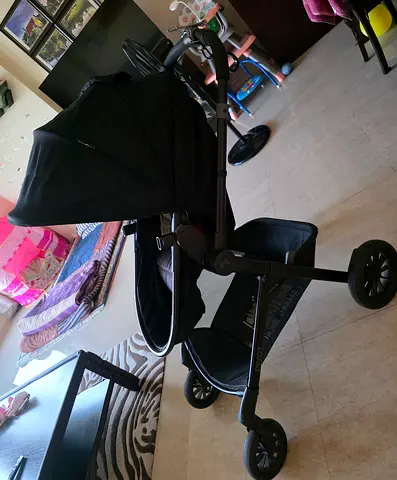 Evenflo stroller and Infant Car Seat - Good Condition, Clean Fabric