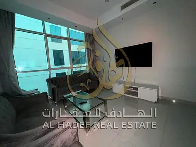 فرصة مميزة للإيجار في الخان شقة غرفتين وصالة نصف مفروشة مع استور وغرفة ماستر، باركن وجيم مجاني، موقع حيوي قريب من الخدمات والدفع على 4 دفعات.