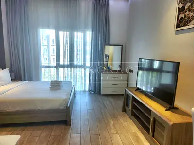 FULLY UPGRADED ELEGANT STUDIO NEXT TO METRO