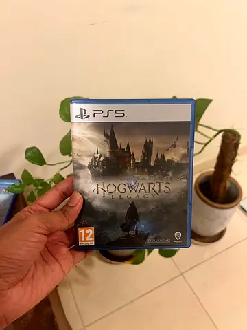 Hogwarts Legacy (PS5) - Physical Disc, Good Condition
