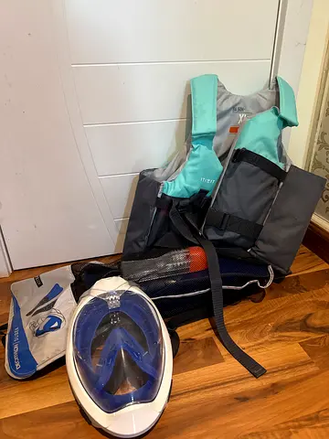 Adult Life Jacket (Floatation Vest) with Full-Face Snorkel Mask - Good Condition