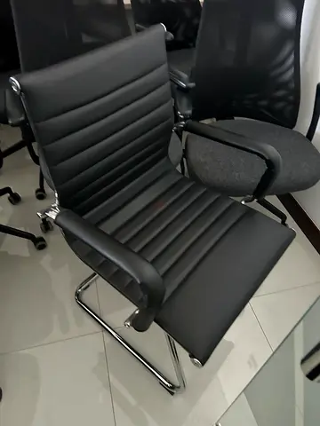 Black Leather Visitor/Meeting Chair with Chrome Cantilever Frame