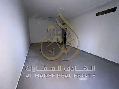 ✅ غرفتين وصالة بمساحة كبيرة جداً (تصميم واسع).