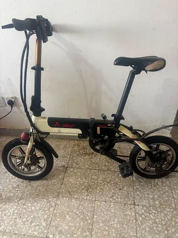 Used electric foldable scooter with seat - working condition