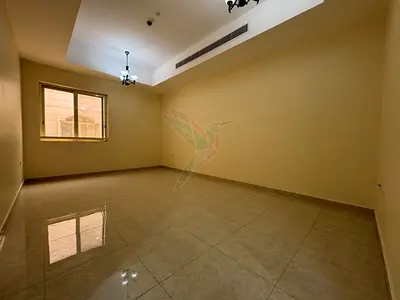 SPACIOUS 2BHK 3 BATHS WALKING DISTANCE SCHOOL AREA