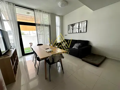 3 spacious Beds+Maid | CORNER Graden | Middle Unit | CLOSED KITCHEN