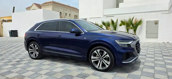 2019 AUDI Q8 — фото 5
