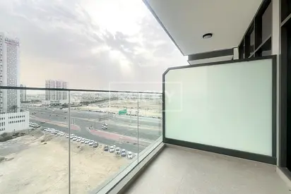 High Floor | Brand New | Vacant | 3 Mins to Metro