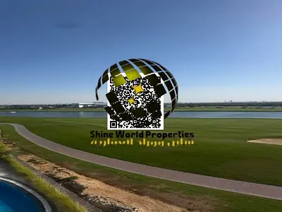 فرصة مميزة لامتلاك شقة راقية بإطلالة خلابة على ملعب الجولف، تجمع بين المساحة الواسعة، التصميم العملي، والموقع المميز، لتوفر أسلوب حياة هادئ وفاخر يناس