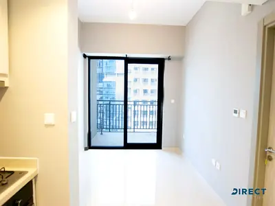 Prime Location | Canal Views | Available Now