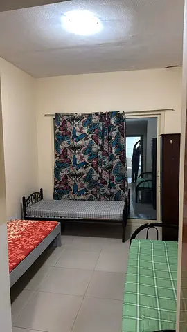 Master  Bedroom for executive male near Mall of Emirates