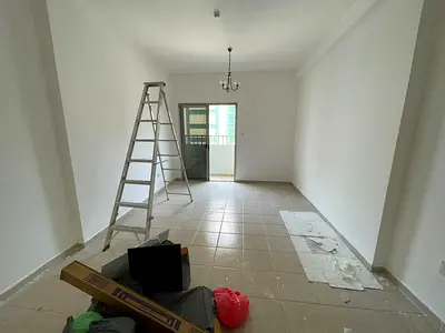 جيم مجانا \ مسبح مجانا \ غرفة وصالة \ مساحات واسعة \ بلكونة باطلالة مفتوحة \ بناء عائلي \ صيانة مجانية \ موقع حيوي \ قريبة من الكورنيش والبحيرة