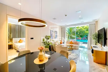 Vacant Apt | Private Pool and Garden | Upgraded