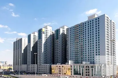 شقه غرفه باقل سعر كاش في ابراج سيتي تاور فقط ب 315,000 درهم مع 2 حمام