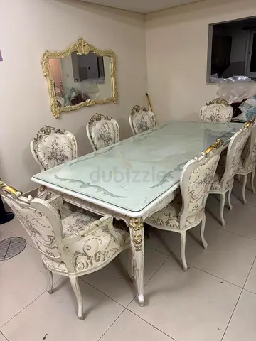 royal style gold elegant dinning table