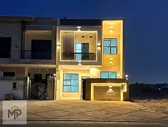 Two-story villa with a rooftop terrace, price includes registration and ownership fees, located on t