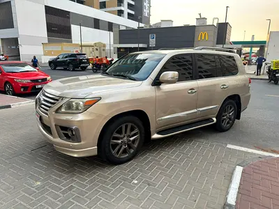 Lexus LX 570 Sport 2015 - GCC Specs - Pristine Condition