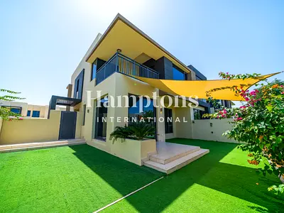 Exclusive | On Pool And Park | Single Row